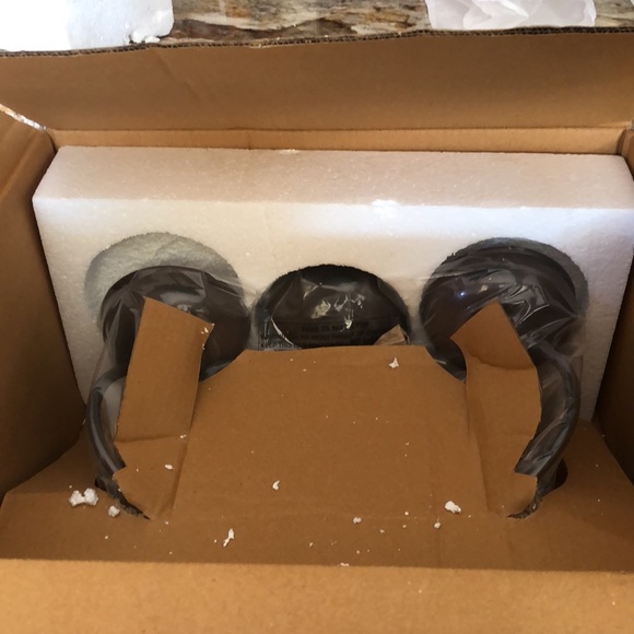 Decorative Three-Candle wall sconces in wrought iron with 3 glass candle holders - Picture 12 of 14